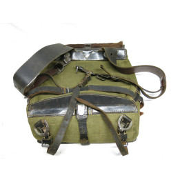 Sac a dos poil de vache Allemand daté 1942  ref 422