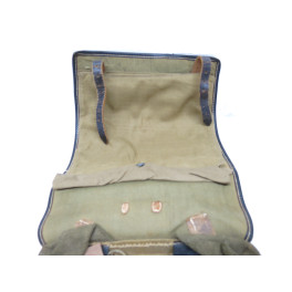 Sac a dos poil de vache Allemand daté 1942  ref 777