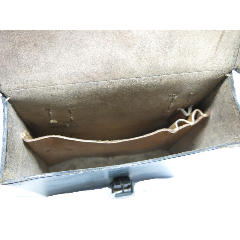 Porte carte en cuir Allemand  original 1937  Ref  665