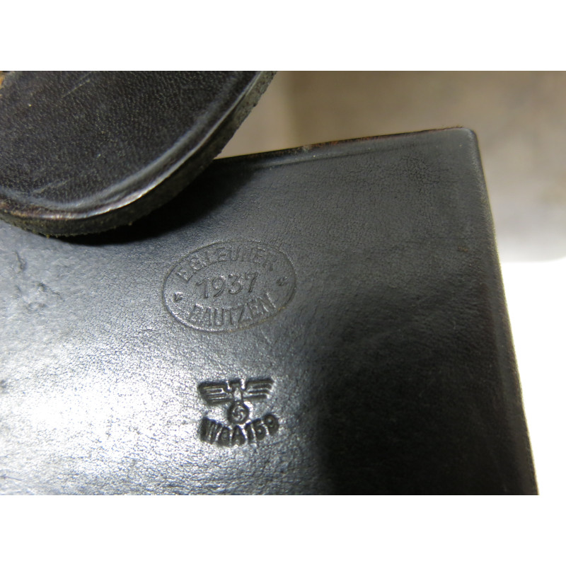 Porte carte en cuir Allemand  original 1937  Ref  665