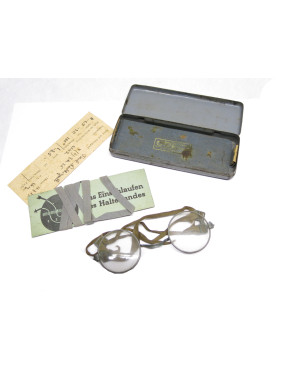 Boite en tole avec lunette Dienst brille Allemande originale ww2 ref 102 ref 28 