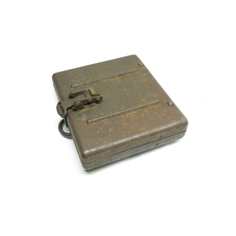 Boite servant de mortier WH