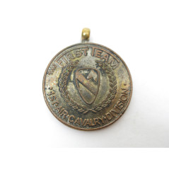 Médaille first cavalerie US Vietnam ref 103