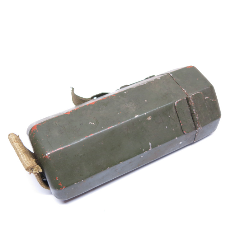 Boite couleur verte   originale pour  lunette ZF41 du fusil Mauser 98 K ref  125