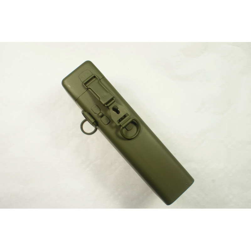 Boite de lunette ZF4 pour G43 verte repro modèle sans tissu Boite de lunette ZF4 pour G43 verte repro modèle sans tissu