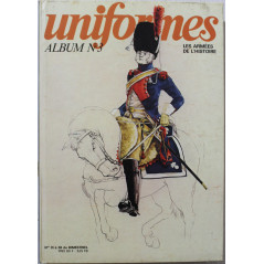 Album Uniformes No 3 avec couverture illustrée : revues No 31 à 36