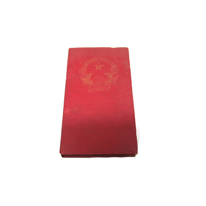 Lot de 3 médailles Nord Vietnam Réf 123                                                                        