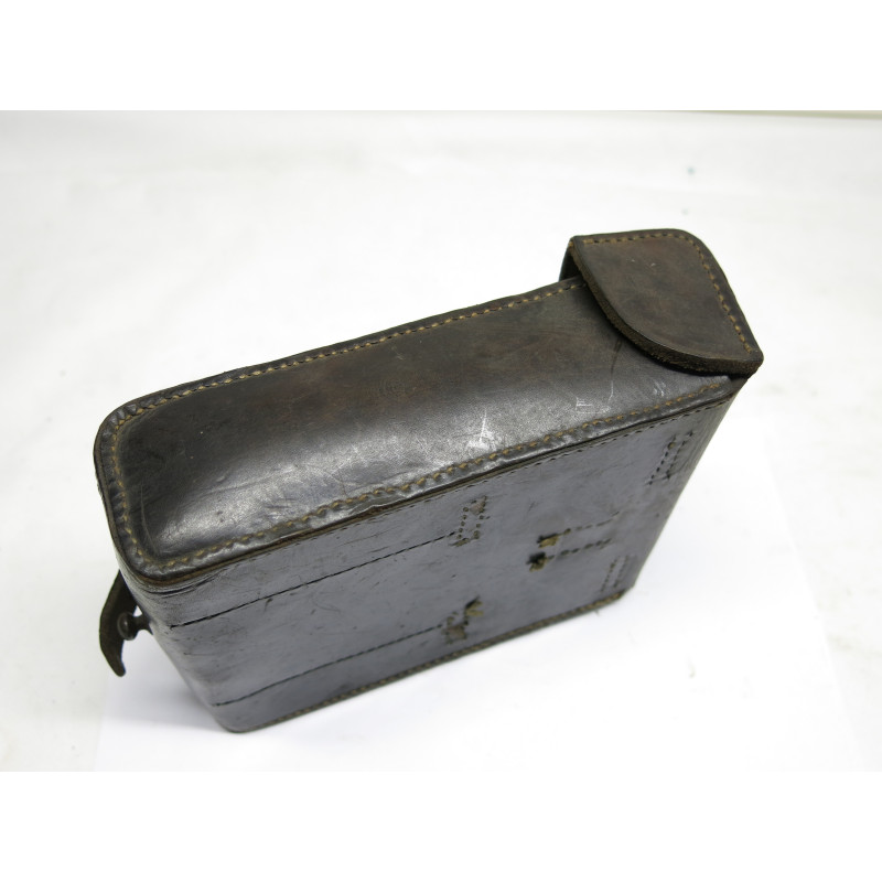 Trousse originale cuir de mitrailleur Allemand MG 34 / 42  datée 1939 ref 850 