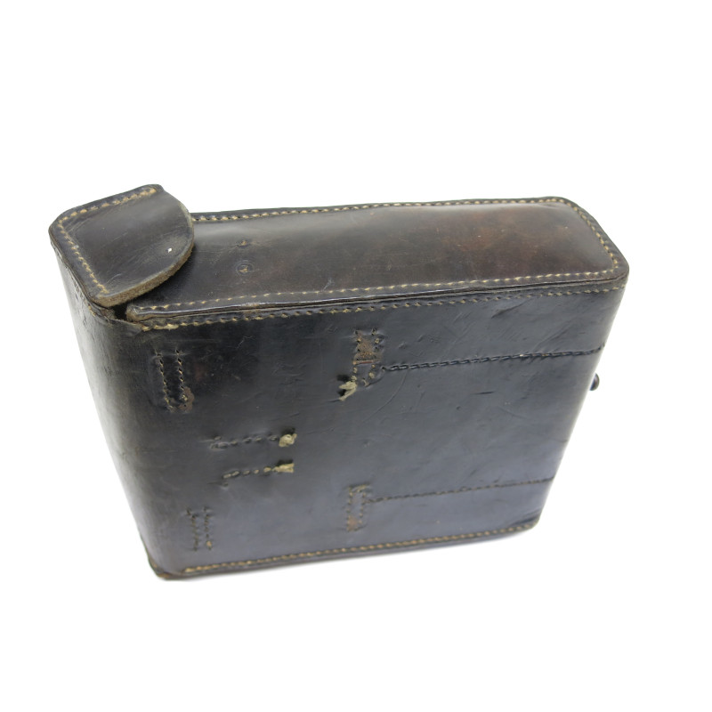Trousse originale cuir de mitrailleur Allemand MG 34 / 42  datée 1939 ref 850 