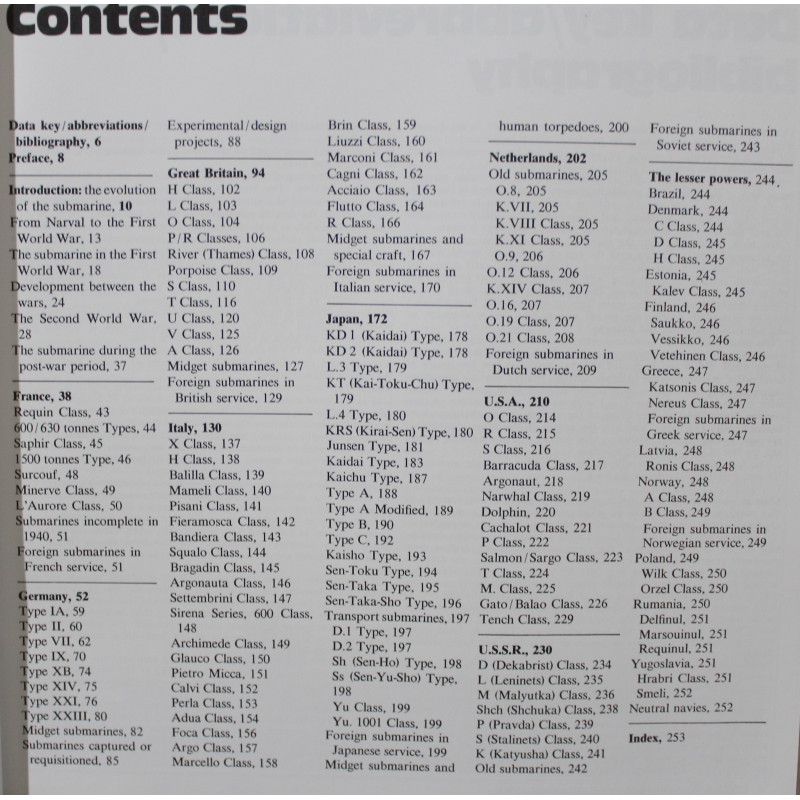 Livre Submarines of World War Two de Erminio Bagnasco Livre Submarines of World War Two de Erminio Bagnasco