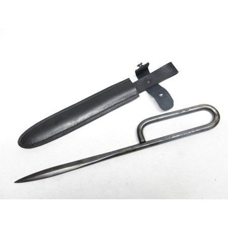 Poignard de tranchée Francais clou 1917 avec fourreau cuir noir