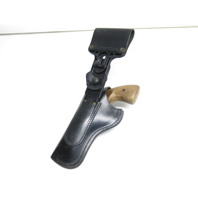 Etui cuir revolver  de 2 a 4 pouces ref 200 