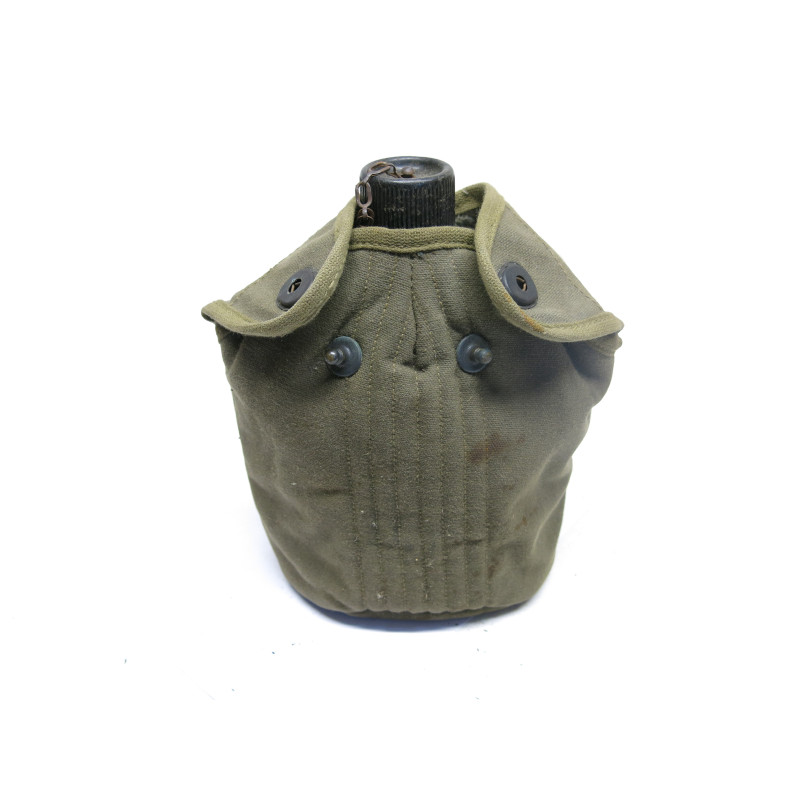 Gourde originale  US 1943 complète avec quart et housse ref  780