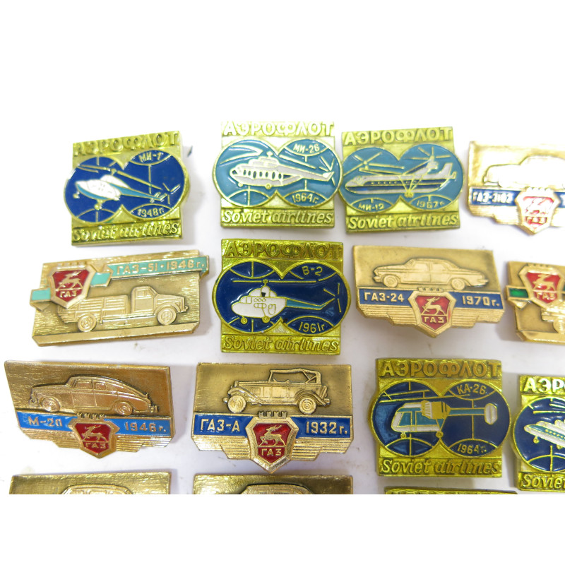 Lot de 18 insignes métal Russe ref 60 