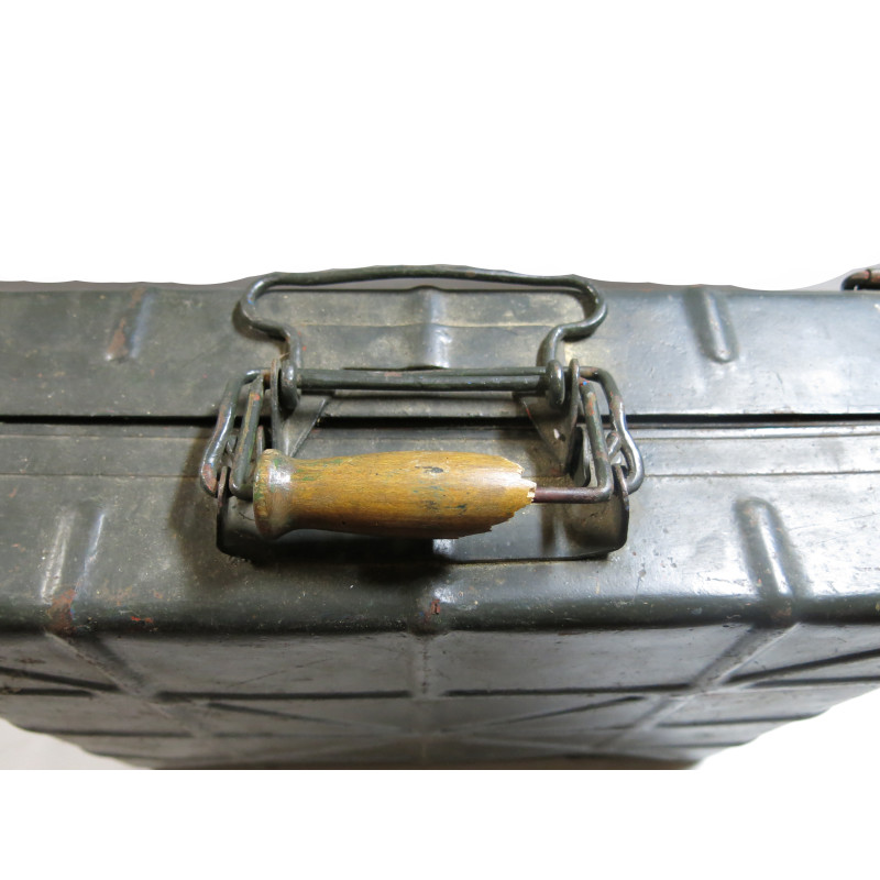 Valise grenades à manche M 24 Allemand 1942 Réf 258 Valise grenades à manche M 24 Allemand 1942 Réf 258
