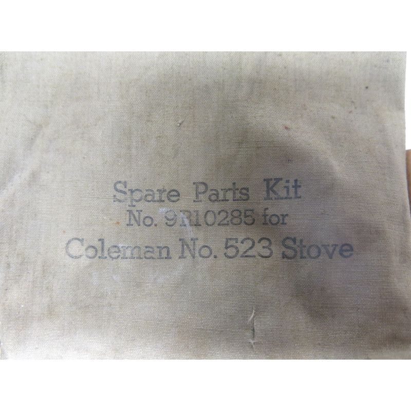 Pochette avec pieces de rechaud coleman US 1944 ref 78
