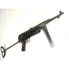 Pistolet mitrailleur Schmeisser MP.40. Denix vente libre      a majeur 