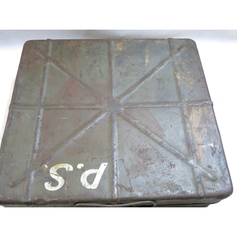 Caisse métal Allemande pour obus de mortier ref 1060