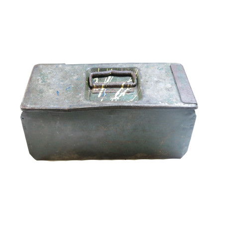 Boite métal a munitions double MG 08 et 08/15 ref 907 