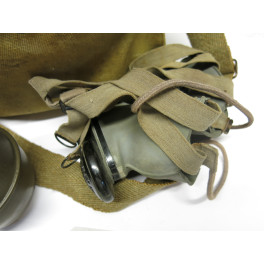 Masque a gaz Francais 1940 avec pochette  toile ref 120 
