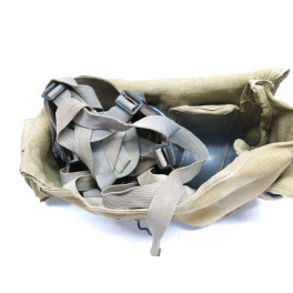 Masque a gaz Francais 1940 avec pochette  toile ref 180 