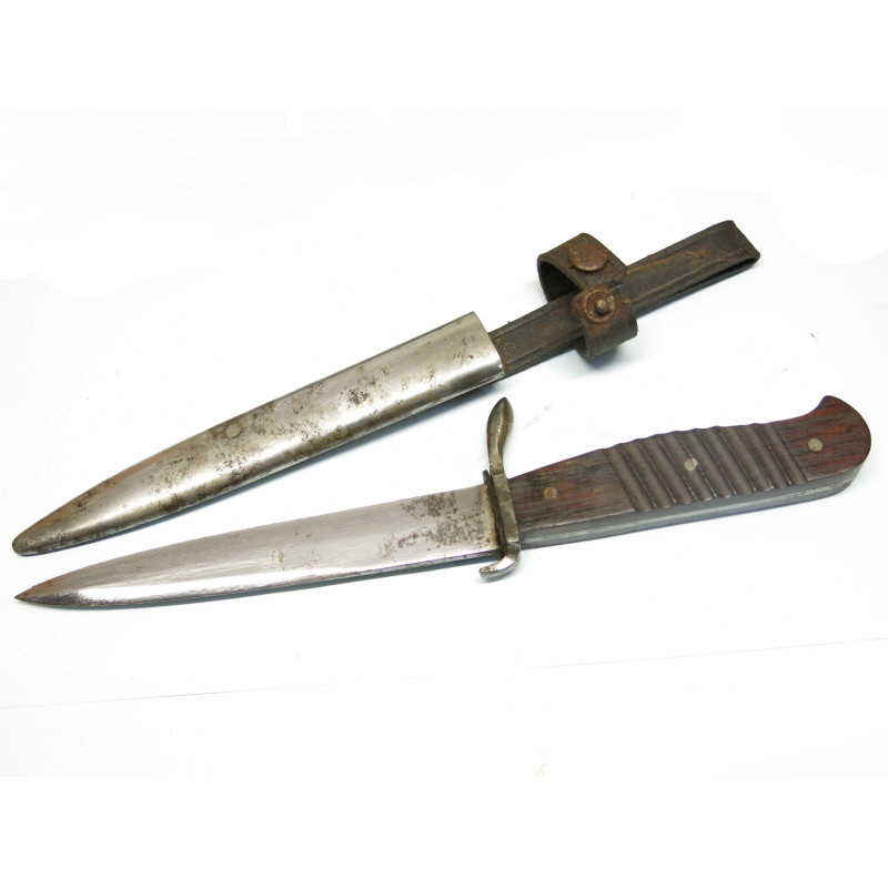 Poignard de tranchée Allemand Daniel Herder Solingen version patiné  ref 125 