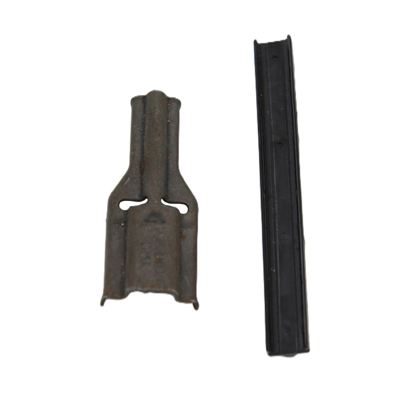 Lame chargeur Famas 5.56 + adaptateur metal