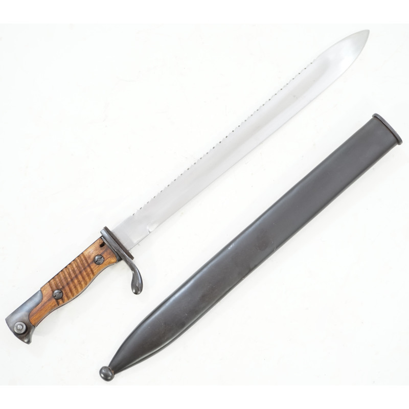 Baïonnette Mauser G98 à dent de scie avec fourreau métal Baïonnette Mauser G98 à dent de scie avec fourreau métal