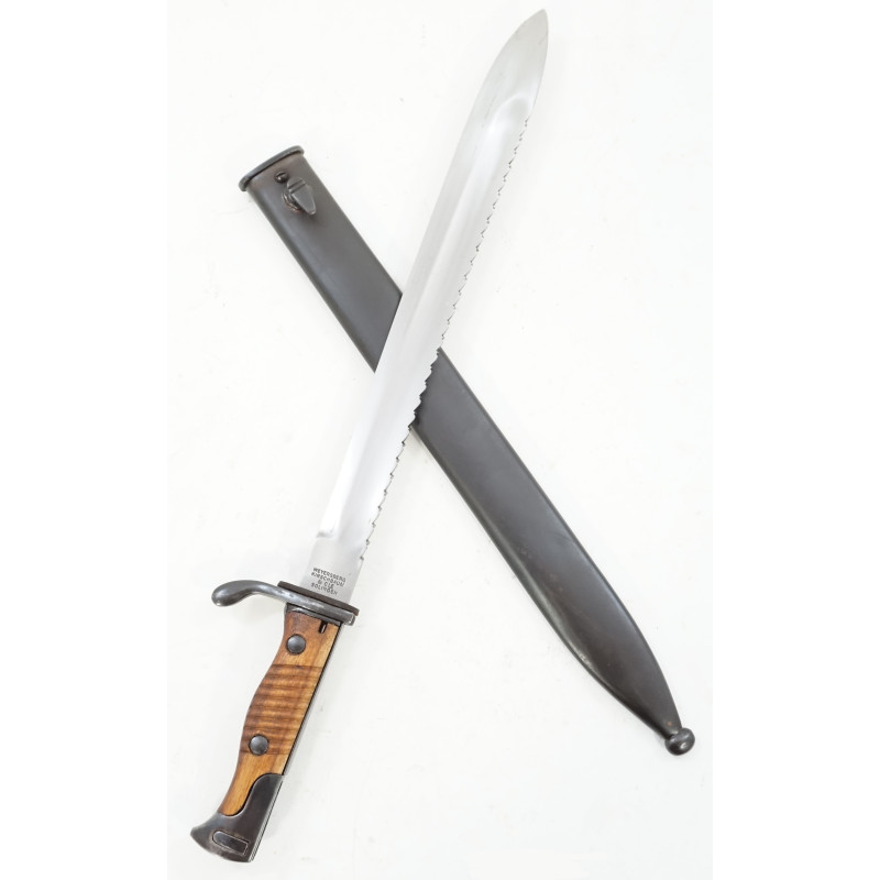 Baïonnette Mauser G98 à dent de scie avec fourreau métal Baïonnette Mauser G98 à dent de scie avec fourreau métal