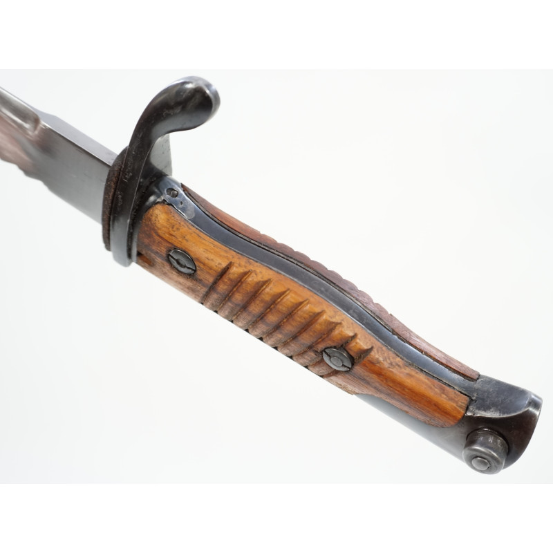 Baïonnette Mauser G98 à dent de scie avec fourreau métal Baïonnette Mauser G98 à dent de scie avec fourreau métal