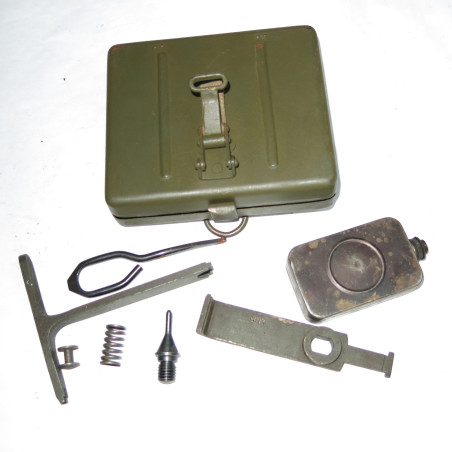 Box mortar wh ww2 with tools