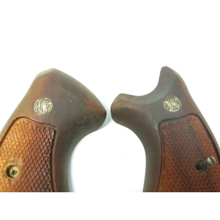 Paire de plaquettes bois Smith et Wesson modele K ref 33