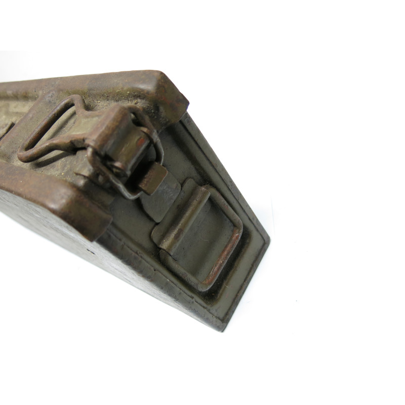 Boite a munitions acier MG 34/42  ref  102