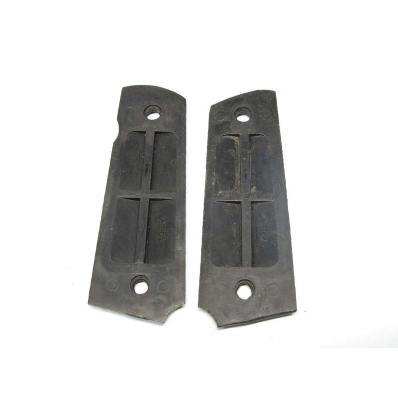 Plaquettes Colt 45 39/45 bakélite Plaquettes Colt 45 39/45 bakélite