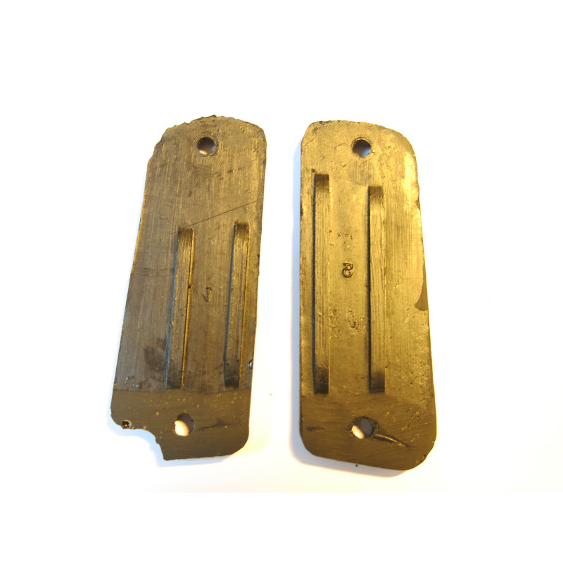 Plaquettes de crosse Unique 17  modele Kriesmodele 9 coups ref 806