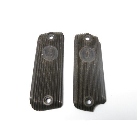 Plaquettes de crosse Unique 17   ref 130