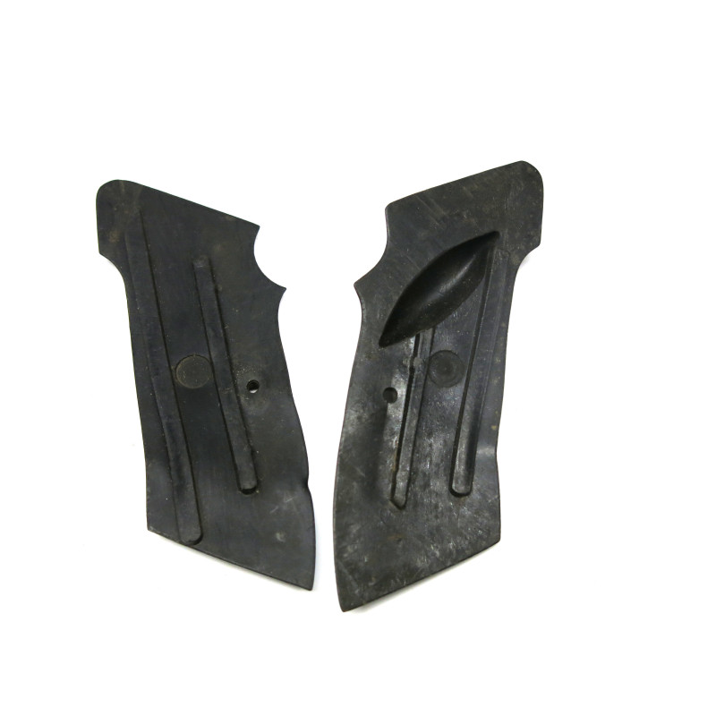 Paire de plaquettes pistolet MAB modele F 22 LR ref  600